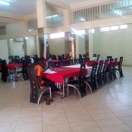 Mamba Hotel Kampala Extérieur photo